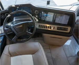 Autocaravana F-l-e-e-t-w-o-o-d A-M-E-R-I-C-A-N T-R-A-D-I-T-I-O-N 42V del año 2021 lista para la venta - Product Image 2