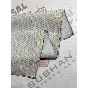 Produit en cuir de vachette tissé fabriqué à la main de 1 à 12 pieds carrés personnalisable et de qualité riche - Product Image 4