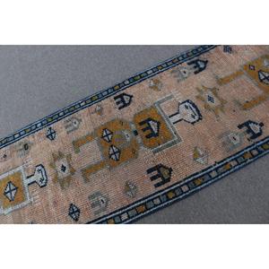 Alfombra Turca Vintage, Alfombra Herki de 2.6x10.5 pies, Alfombra con Puntos Azules y Amarillos - Product Image 5