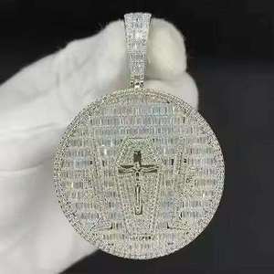 Pendentif Médaillon Croix Rond Entièrement Sertie de Moissanite en Argent 925 Style Hip-Hop, Bijou de Luxe pour Hommes et Femmes, Idéal pour les Soirées - Product Image 2