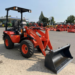Chargeur sur pneus d'occasion Kubota R430 Mini chargeur frontal avec charge nominale de 9 tonnes Moteur EPA Cylindre hydraulique Eaton Garantie 1 an 2023 - Product Image 1