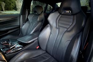 BMW M5 2022 Usado en Buen Estado, Paquete de Competición, Motor V8 Twin-Turbo de 617 hp, Tracción en las Cuatro Ruedas, Paquete Ejecutivo, Mayormente sin Modificaciones - Product Image 5