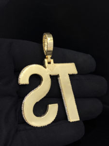 Colgante Personalizado de Acero Inoxidable Estilo Hip Hop con Diamantes de Circonita Cúbica y Joyería de Estrás - Product Image 3