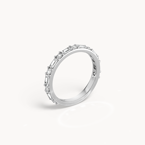 Bague demi-éternité en or jaune plaqué rhodium avec pierre précieuse taille émeraude - Product Image 3