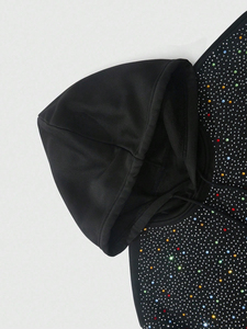 เสื้อฮู้ดผู้ชายคุณภาพสูง ดีไซน์สตรีทอเมริกัน ตกแต่งด้วยคริสตัล ลายเรียบ โลโก้คริสตัลทั้งตัวด้านหน้า - Product Image 2