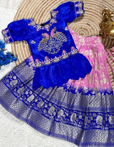 Heavy Banglory Satin Khatli Trabajo a mano Bordado de color brillante 1 15 años Niñas Niños Use Fancy Choli/Vestido de fiesta - Product Image 5