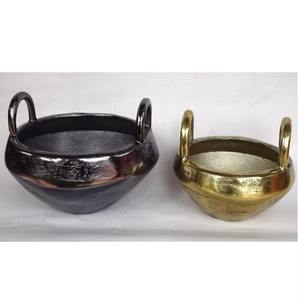 Bol cannelé en aluminium moulé, artisanat métallique décoratif moderne tendance, finition laiton, parfait pour servir les aliments et décorer la table - Product Image 2