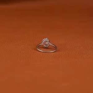 แหวนหมั้นเพชรสำหรับปลูกในห้องปฏิบัติการแหวนเพชรกลมตัดด้านข้าง - Product Image 2