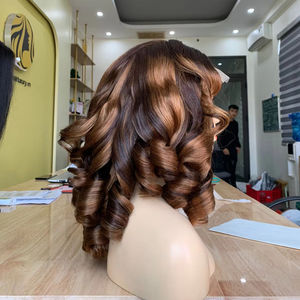 Venta al por mayor 100% Raw Super doble dibujado Remy pelo hinchable Color Natural de color vietnamita trama de cabello humano de un solo corte - Product Image 1