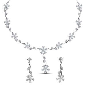 Ensemble de colliers en argent sterling 925 de qualité supérieure pour femmes, plaqué rhodium avec motif religieux tendance pour fiançailles et anniversaire - Product Image 1