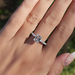 14Kt chapado en oro sólido IGI certificado lujoso estilo de moda corte esmeralda anillo de compromiso de diamante cultivado en laboratorio anillo de regalo fino para mujer - Product Image 1