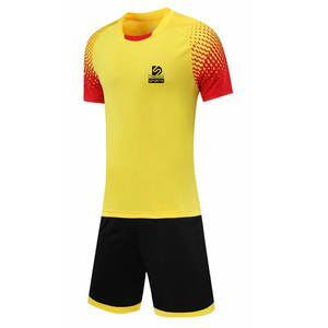 Uniforme de Fútbol Profesional para Equipo, Diseño Impreso, Colores y Logotipo Personalizados, Secado Rápido, 100% Poliéster, Ropa Deportiva para Hombre Adulto - Product Image 1