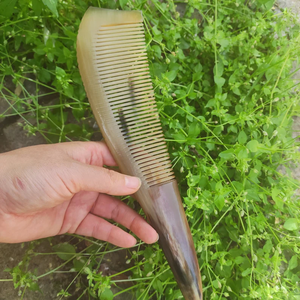 Peine de Cuerno de Búfalo para Extensiones de Cabello, Ecológico, Calidad de Salón, Moderno, Tamaño y Diseño Personalizables, Artesanía Saniya - Product Image 4