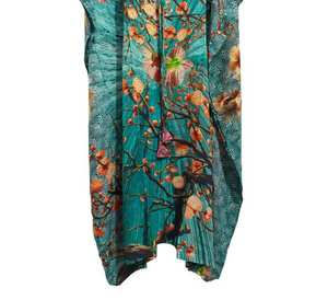 Robe de bain en soie douce de couleur bleue, robe de chambre multicolore, vêtements de nuit, sari en soie recyclée vintage indien, kimono au design élégant - Product Image 4