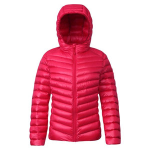 Chaqueta acolchada de mujer hecha a medida en diferentes tamaños y colores Chaqueta acolchada de poliéster ligera a la venta - Product Image 4