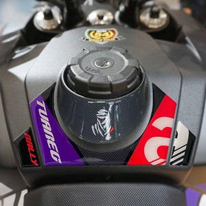 Adesivo Protettivo Impermeabile per Serbatoio Moto Compatibile con Aprilia Tuareg Rally 660, Decalcomanie 3D per Decorazione - Product Image 1