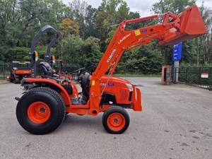 Tracteur à roues Kubota BX23S neuf à prix avantageux, équipement agricole avec moteur diesel YTO de qualité DIY 28v, doté d'une benne à herbe - Product Image 6