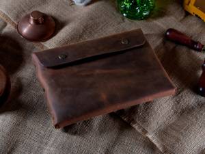 Funda para portátil duradera y ligera portátil de cuero genuino, diseño Vintage clásico para profesionales de negocios, uso en viajes de trabajo - Product Image 3