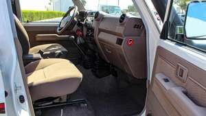 ใช้ทำความสะอาด2022 Toyo-TA Landcruiser 76สเตชั่นแวกอน4.2L พลังงานดีเซลด้วยตนเอง - Product Image 4