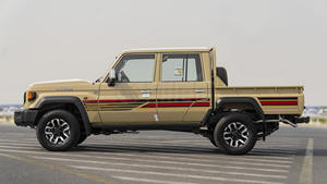 Cruiser 70 2025 Cabina Doble (DISPONIBLE PARA VOLANTE A LA IZQUIERDA Y A LA DERECHA) - Product Image 2