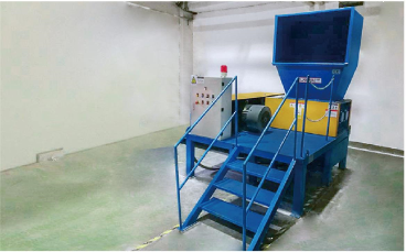 Double Shafts Thick Waste Paper Processing Machinery For Crushing Books