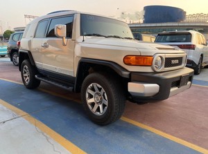 2018มือสอง FJ Cruiser GXR LHD พร้อม ACC Cruise Control Dark Fabric ที่นั่งภายในรถ AWD Drive อะลูมิเนียมแร็คหลังคา - Product Image 2