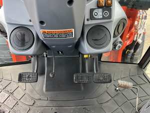 Tractor Kubota M5-091HDC12 2019: Potencia y Versatilidad para la Agricultura Moderna - Product Image 3