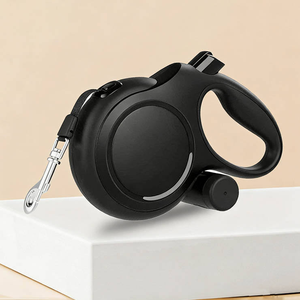 Correa Retráctil para Perros de 10 Metros, Resistente, Extra Larga, con Cinta Reflectante y Freno de un Botón para Perros Grandes y Medianos - Product Image 5