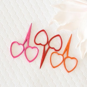 กรรไกรปักลายขนาดเล็ก Little Love - Product Image 6