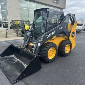 Chargeuse compacte sur pneus John Deere 318G 2026 avec moteur diesel Kubota, haute efficacité, chargeuse frontale, boîte de vitesses et pompe - Product Image 1