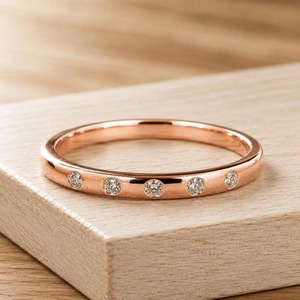 Bague sophistiquée à cinq pierres en diamant de laboratoire taille ronde 0,03 ct E-F VS, en or massif 14 carats, idéale pour les fiançailles et les fêtes - Product Image 3