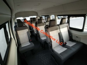 Toyota Hiace Minibús/Minivan 2022, Nuevo, Estándar de Emisiones Euro 3, Opciones de Combustible Diésel y Gasolina, Transmisión Manual y Automática, Volante a la Izquierda - Product Image 6