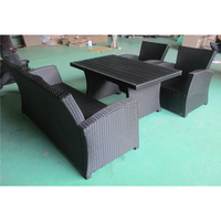 Ensemble de canapés modernes PHU LINH PLW-LANGET 4 pièces avec structure en acier, table en métal, chaises de salle à manger, mobilier d'extérieur en rotin tressé pour restaurant
