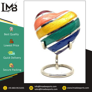 Fournisseur indien de fournitures funéraires en métal d'excellente qualité urne commémorative pour cendres/urnes de crémation en forme de cœur pour achat en gros - Product Image 3