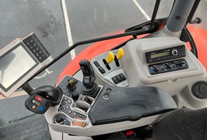 Tracteur 4WD Premium Power Kubota M7131 2018 d'occasion à vendre - Product Image 4