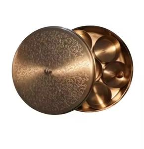 Increíble caja de especias ideal para almacenar especias enteras, polvos y mezclas de forma segura, mezclando los aromas entre diferentes especias. - Product Image 6