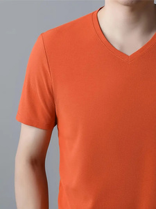 Nouveau style de conception hommes t-shirt court personnalisé nouveau design bonne qualité stock, vêtements en vrac, mélange de vêtements balle, vêtements d'occasion - Product Image 2