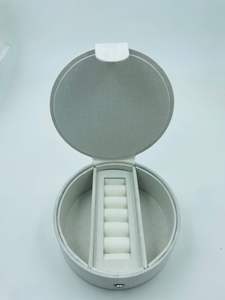 Boîte de rangement pour bijoux en velours et en bois, brodée à la main, personnalisable en couleur, taille et logo, pour colliers et boucles d'oreilles, saison printemps - Product Image 3