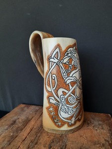 Tasse en corne gravée personnalisée de qualité supérieure pour boire de la bière ou du whisky et du café disponibles à bon prix - Product Image 3