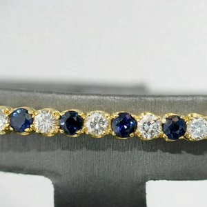 Bracelet en argent 925 avec moissanite 5 carats, saphir bleu et diamants - Product Image 1