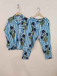 Conjunto de Pijama de Algodón con Estampado Floral de Lujo para Mujer, Cuello en V, Mangas Largas, Cierre de Botones, Largo Completo, Suave, para Verano - Product Image 6