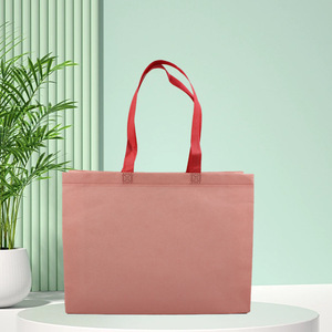 Sac fourre-tout personnalisé en non-tissé épais pour les magasins de vêtements, sac cadeau promotionnel - Product Image 5