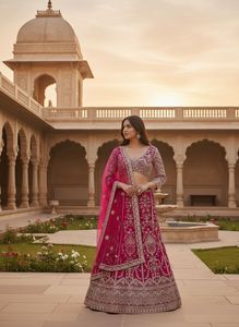 Designer royal Lehenga Choli avec paillettes et broderie Codding parfait pour les festivals de mariage et les célébrations traditionnelles - Product Image 3