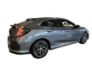 รถยนต์ FAW อัลตร้า ลักชัวรี่ สปอร์ต ปี 2024 แบบ 2 ที่นั่ง เกียร์อัตโนมัติ เครื่องยนต์ 4 สูบ 400 แรงม้า ภายในสีเข้ม ล้อแม็ก R18 เบาะผ้า หลังคาพาโนรามิก - Product Image 6