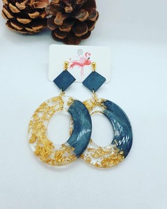Boucles d'oreilles en résine fabriquées à la main d'Inde, bijoux d'oreille d'imitation personnalisables | Boucles d'oreilles en résine faites à la main uniques - Product Image 1
