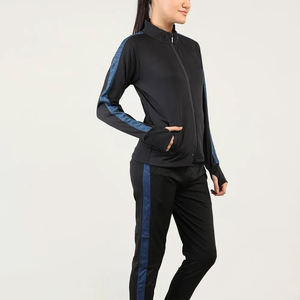 ชุดวอร์มผู้หญิงสไตล์สตรีทแวร์ ผ้าฝ้าย 100% เนื้อนุ่ม เอวยางยืด รับผลิตแบบ OEM ODM ขายส่ง ชุดแฟชั่น - Product Image 1