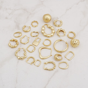 Pendientes de Aro Redondos de Metal Cepillado Mate Minimalista, Aretes de Bola de Círculo Pequeño Chapado en Oro de 18K, Accesorios para Mujer - Product Image 4