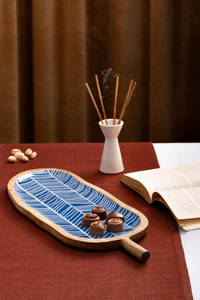 Plateau de service en bois fait main feuille bleue plateau de nourriture décoratif pour la décoration intérieure ustensiles de cuisine apéritif assiette vaisselle - Product Image 2