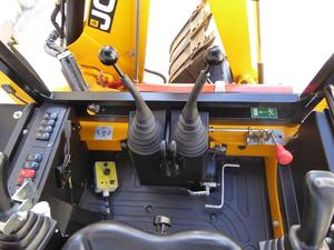 Jcb 1cxt Crawler Backhoe Loader Met Motor En Pomp Als Kerncomponenten - Product Image 4