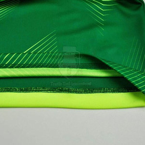 Uniforme de Fútbol para Hombre, Diseño Moderno, Transpirable, 100% Poliéster, Calidad Premium, Color Sólido, Personalizable para Venta en Línea - Product Image 6